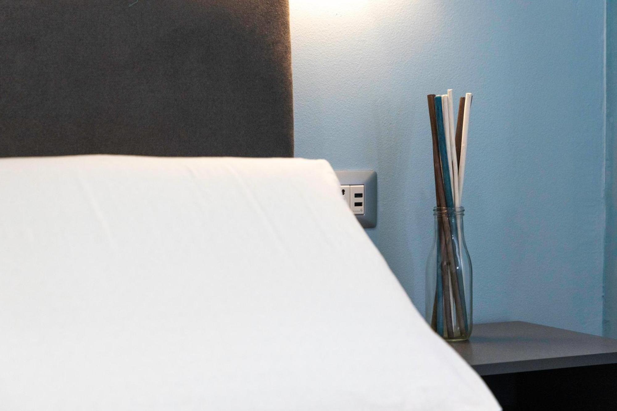 Quarzo. Modern Rooms Cagliari Exterior photo